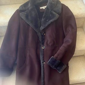 Womens brown coat like new so soft and cozy